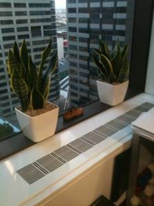   &raquo; Click to zoom ->