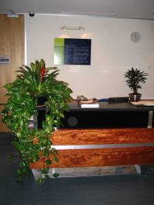   &raquo; Click to zoom ->