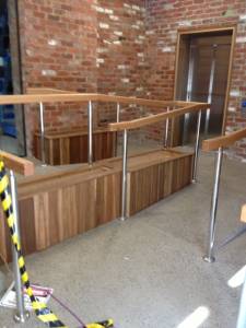   &raquo; Click to zoom ->