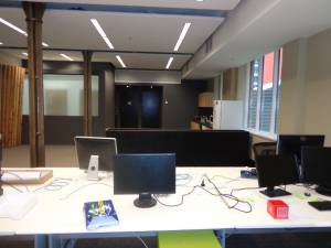   &raquo; Click to zoom ->