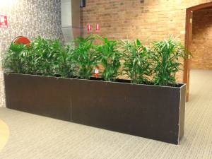   &raquo; Click to zoom ->